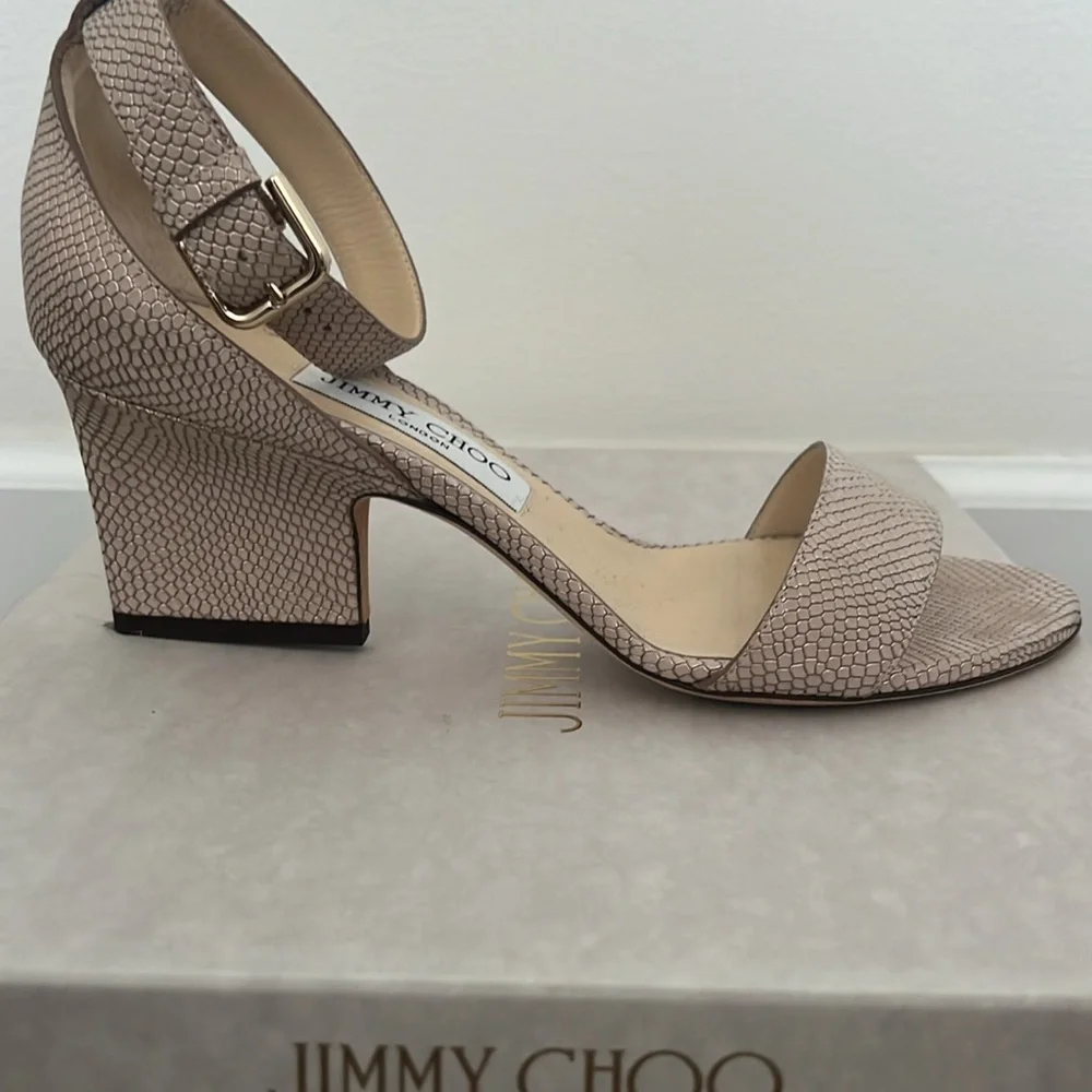 Jimmy Choo Edina 37.5 Nude - Picture 4 of 7